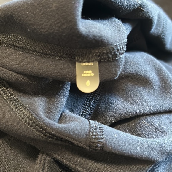 LULULEMON Run Ice Queen Long Sleeve Shirt Black Quilted Sz S - Picture 14 of 14